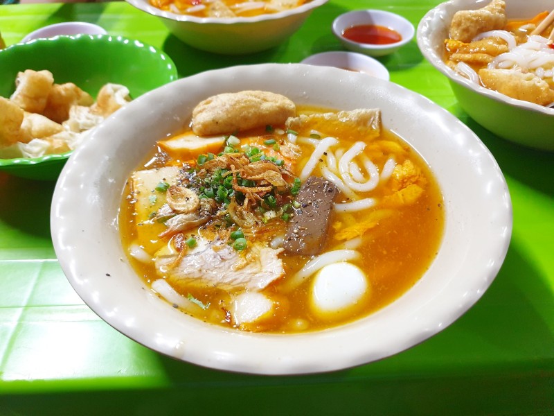 Bánh canh cua Cô Lan - Lũy Bán Bích