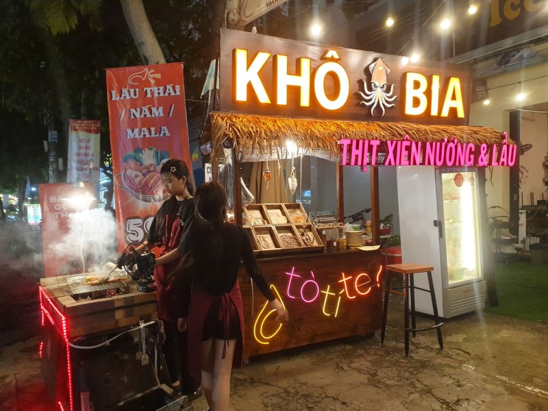 Quán thịt xiên que & lẩu Tò Tí Te