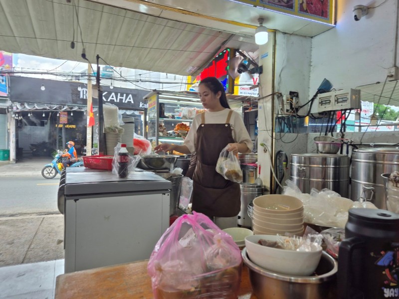 Bún bò huế Kim Hương - phường An Hội Tây