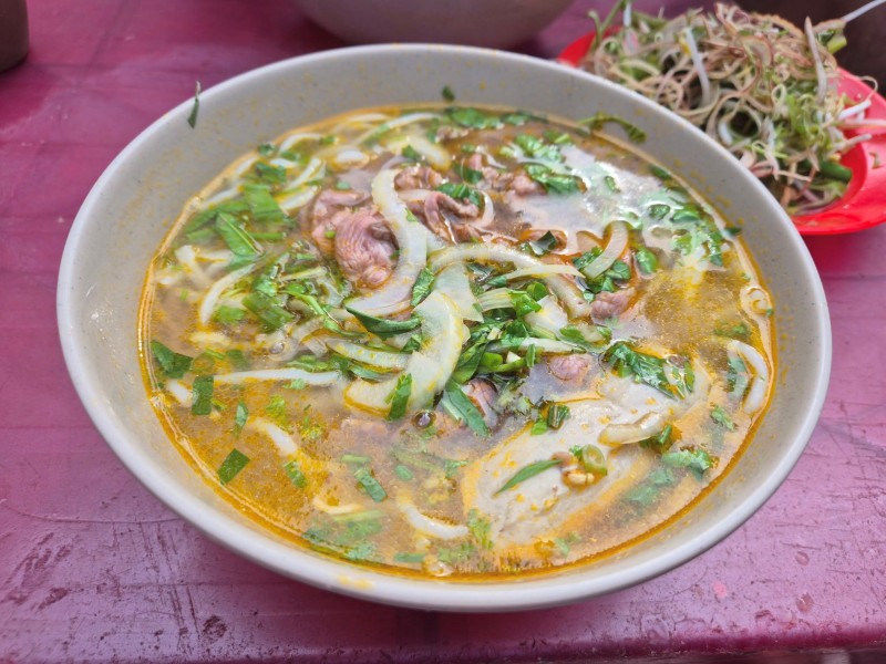 Bún bò huế Ngọc Hoa đường Tô Hiến Thành