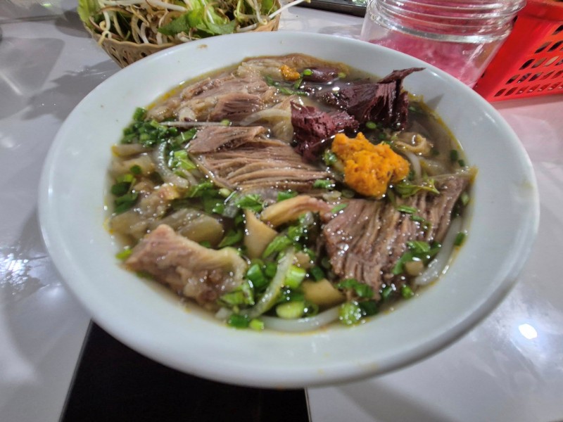 Bún bò huế O Bé 2 phường Tân Thành