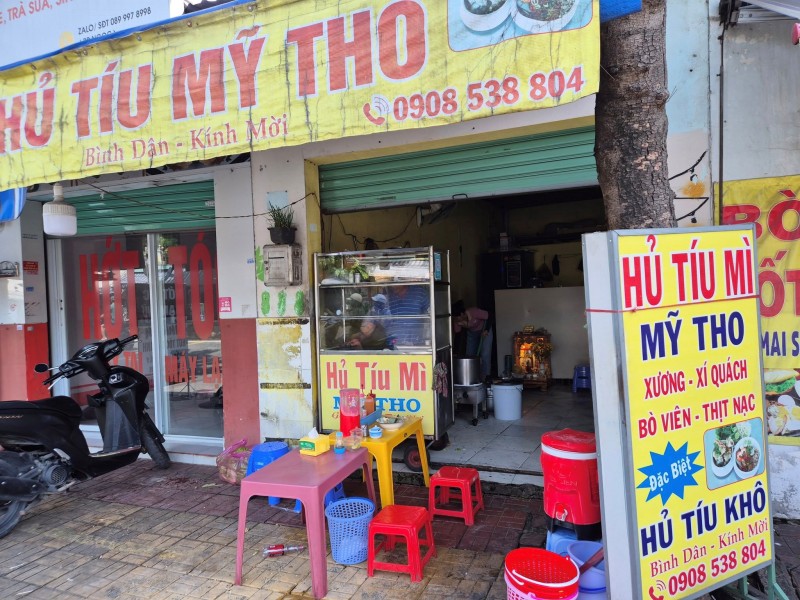 Hủ tiếu mì Mỹ Tho - gần chợ Hóc Môn