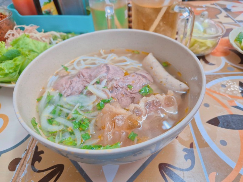 Bún bò huế Nhiêu Tứ Phú Nhuận