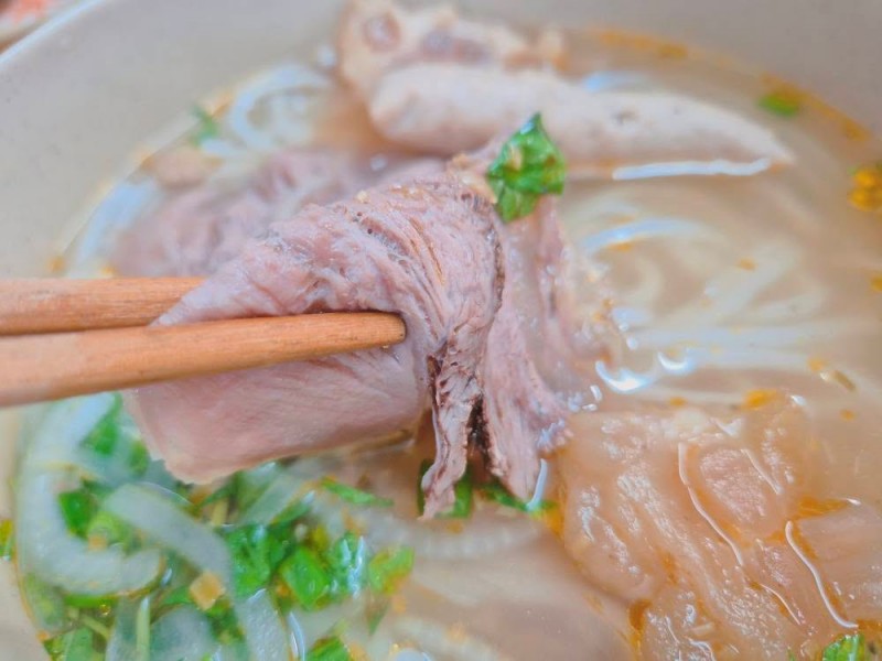 Bún bò huế Nhiêu Tứ Phú Nhuận