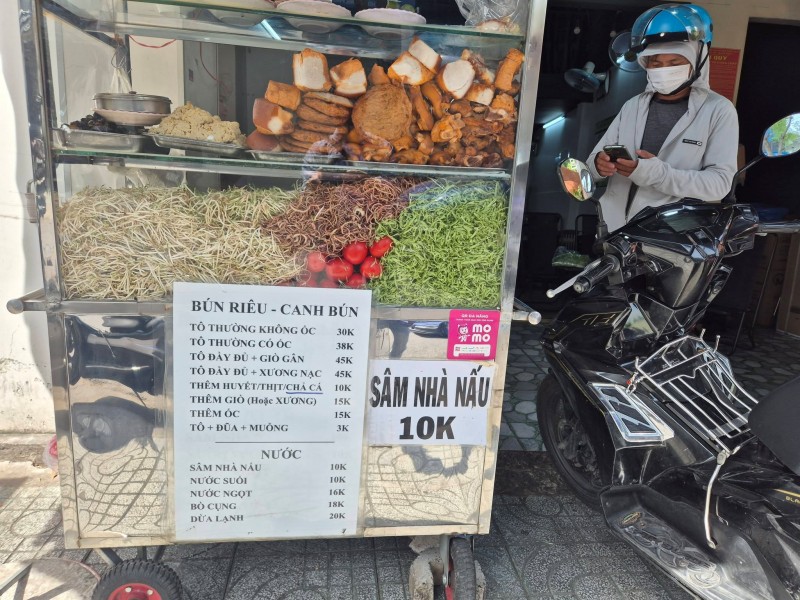 Bún riêu ốc Eli Coffee phường Hòa Hưng