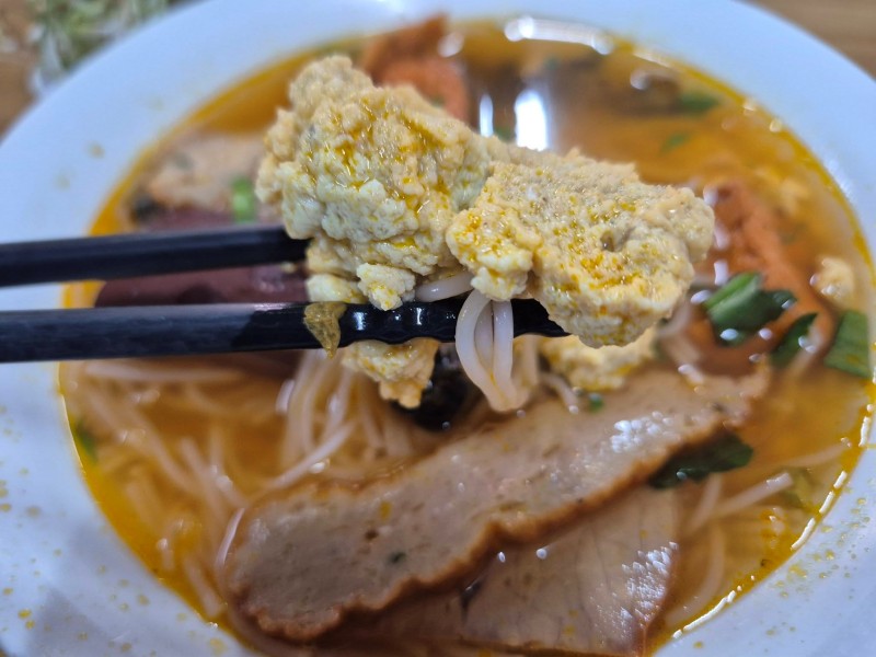 Bún riêu ốc Eli Coffee phường Hòa Hưng