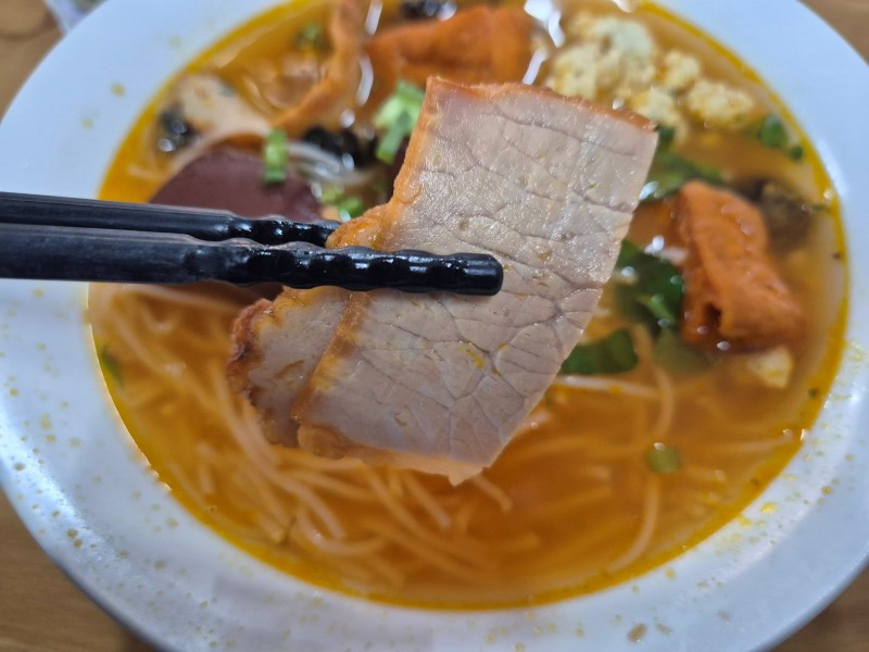 Bún riêu ốc Eli Coffee phường Hòa Hưng