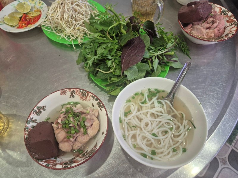 Bánh canh 2 tô 7 Bảnh Trảng Bàng
